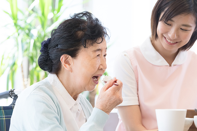 摂食嚥下における先行期と口腔ケアの関係性