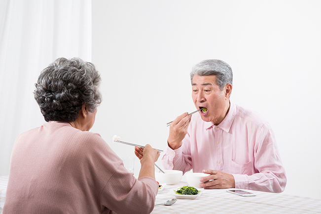 摂食嚥下における準備期と口腔ケアの関係性