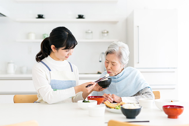 摂食嚥下における口腔期と口腔ケアの関係性