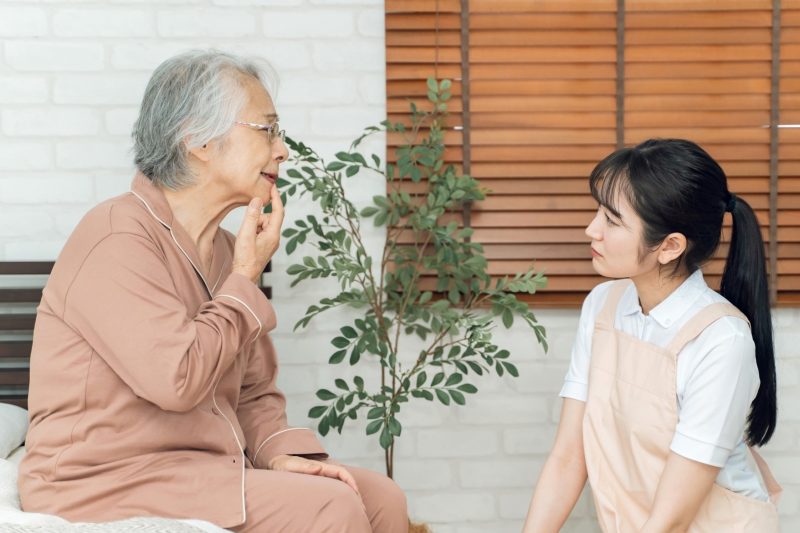 食べるための口を作る口腔ケアと嚥下訓練方法